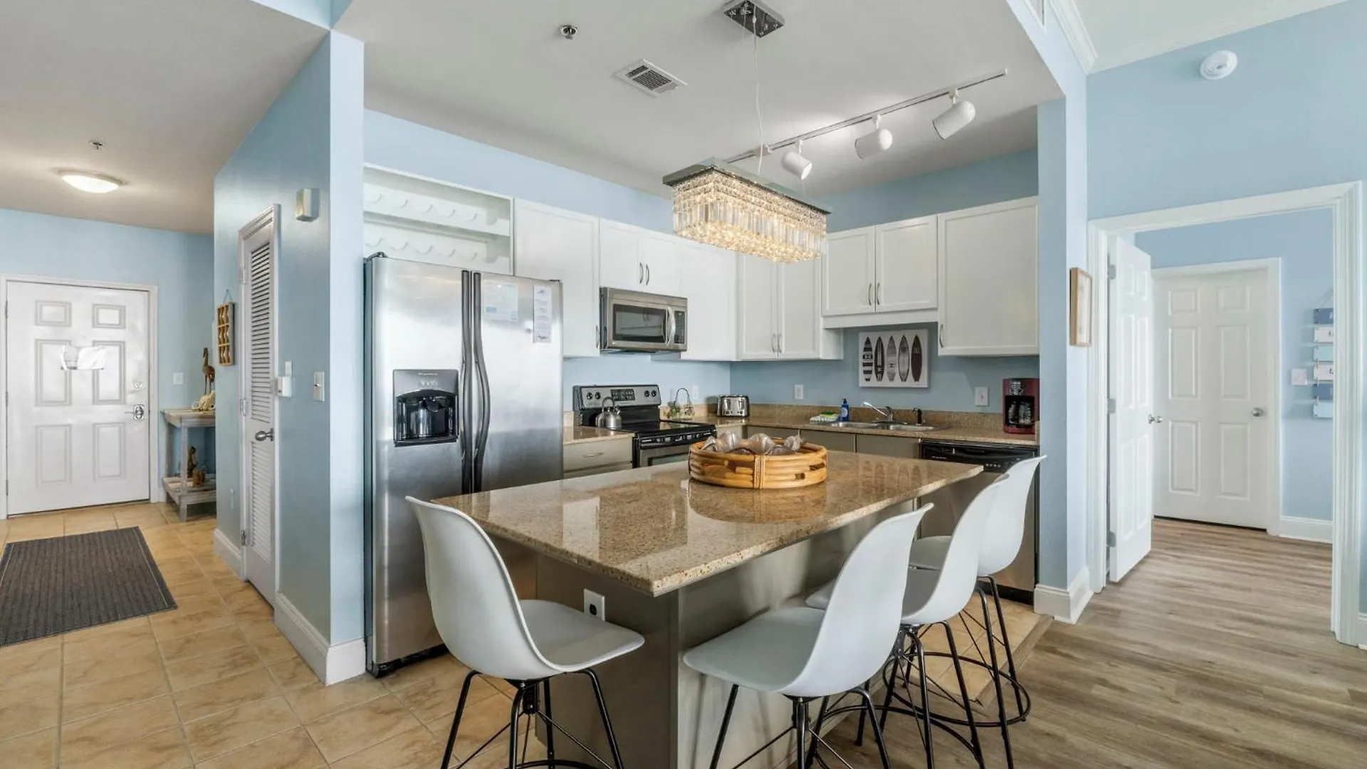 Penthouse Perfection At Laketown Wharf #2127 By Nautical Properties Panama City Beach Nyaraló