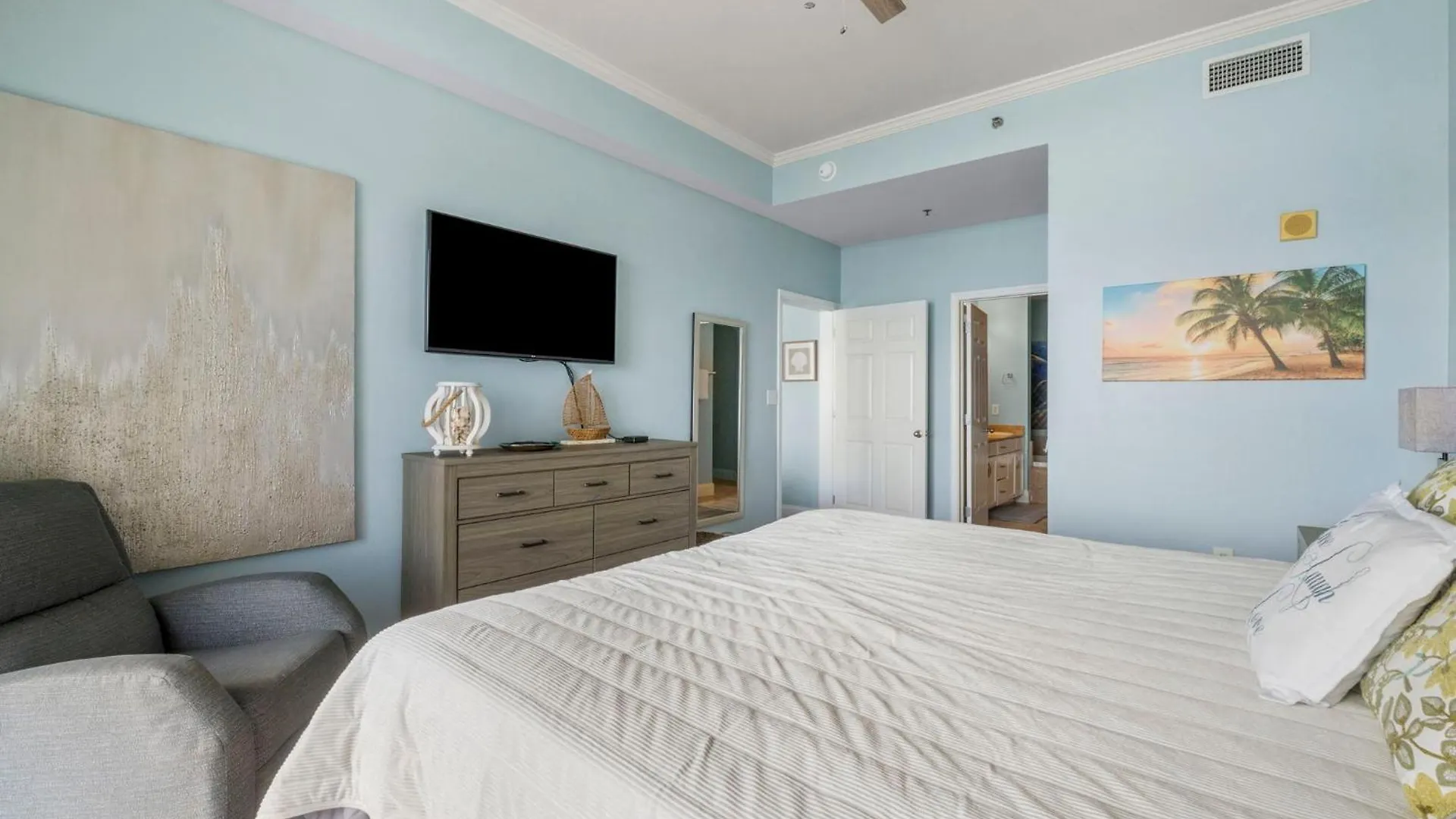 Penthouse Perfection At Laketown Wharf #2127 By Nautical Properties Panama City Beach United States